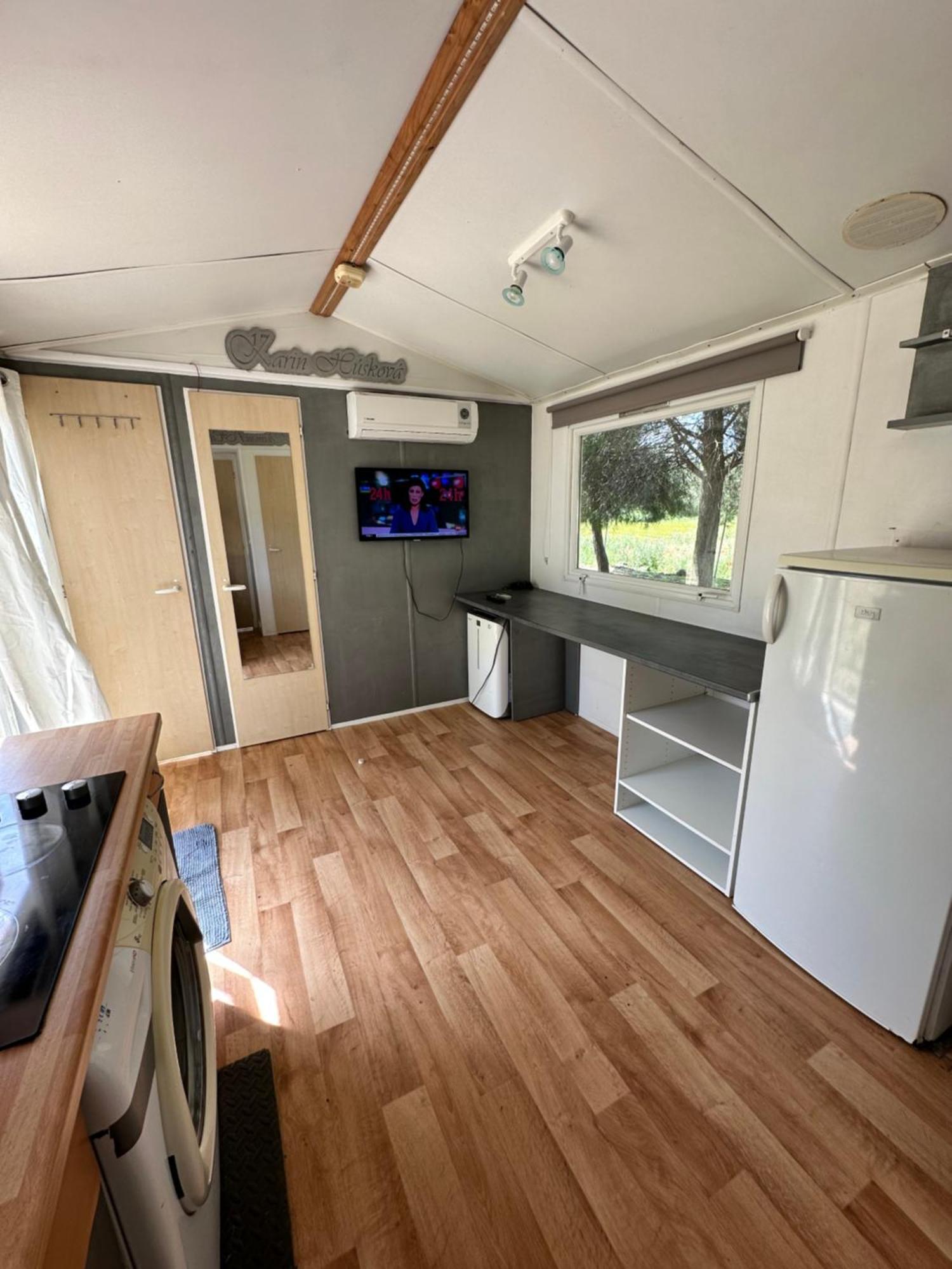 Bungalow Bambolera Torrelaguna ภายนอก รูปภาพ