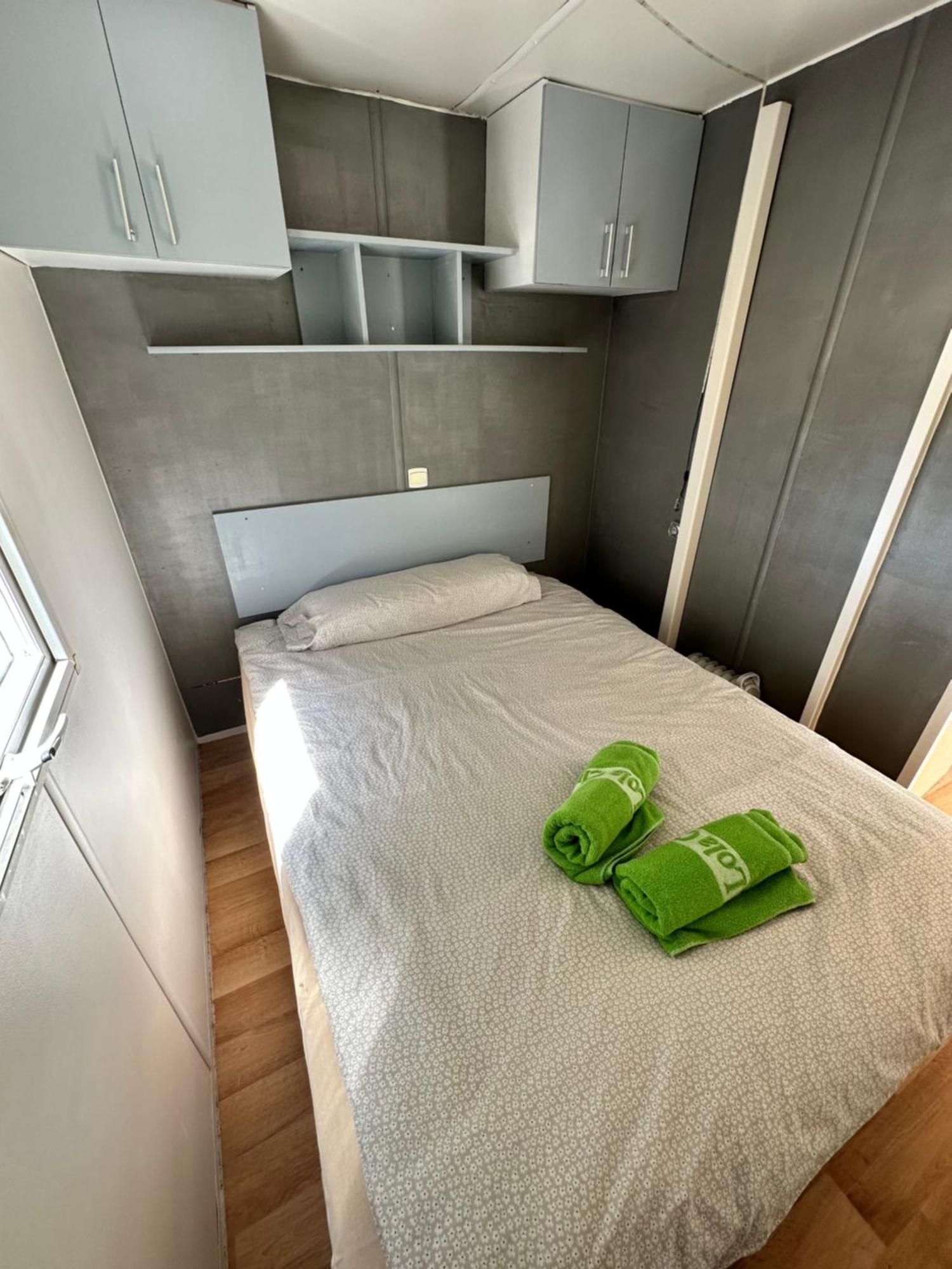 Bungalow Bambolera Torrelaguna ภายนอก รูปภาพ