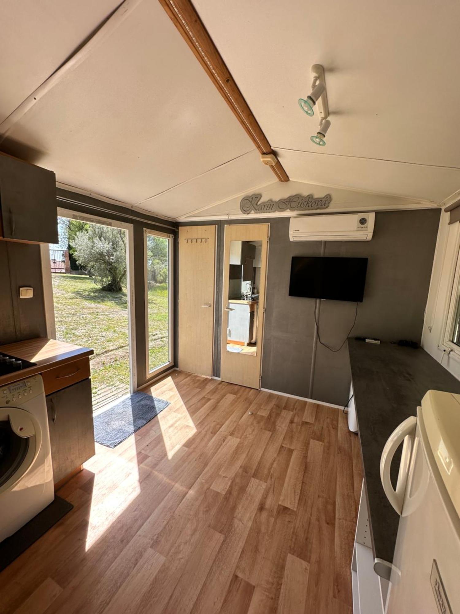 Bungalow Bambolera Torrelaguna ภายนอก รูปภาพ