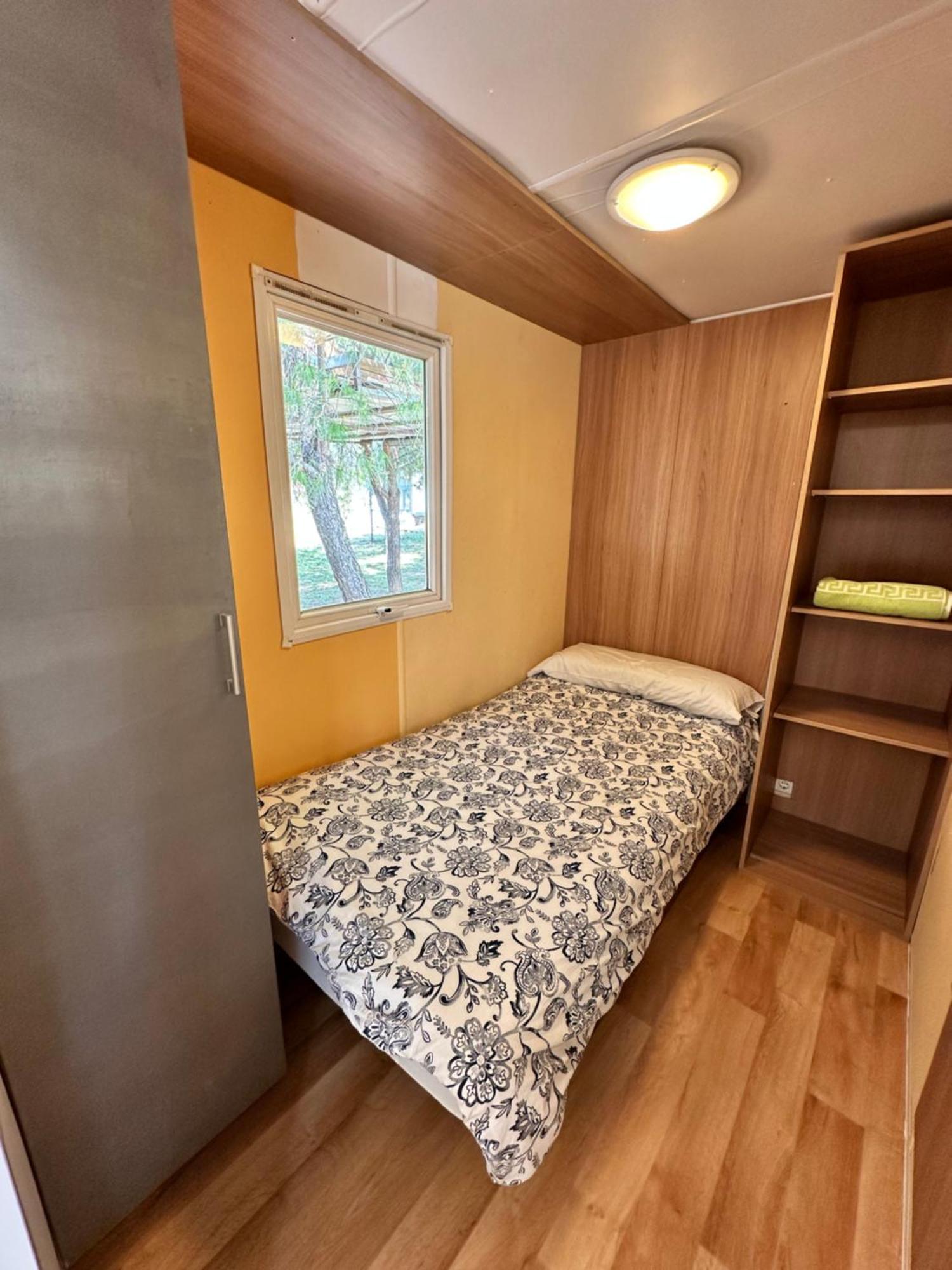 Bungalow Bambolera Torrelaguna ภายนอก รูปภาพ